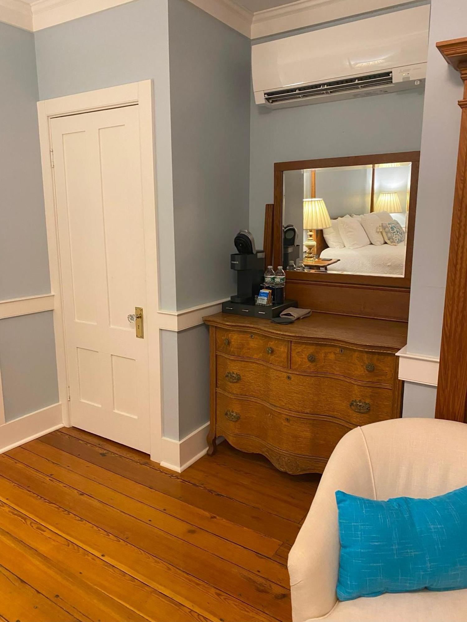 Spouter Inn Bed & Breakfast Lincolnville Εξωτερικό φωτογραφία