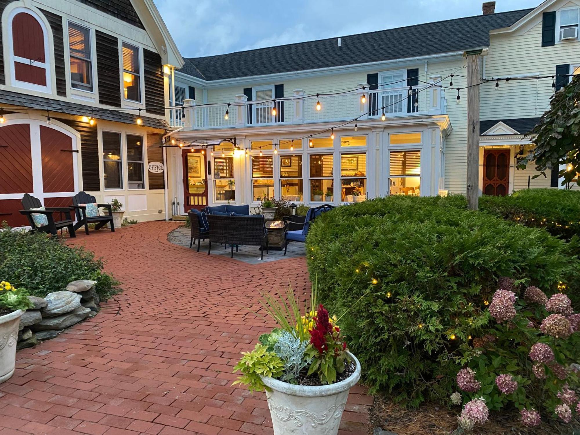 Spouter Inn Bed & Breakfast Lincolnville Εξωτερικό φωτογραφία